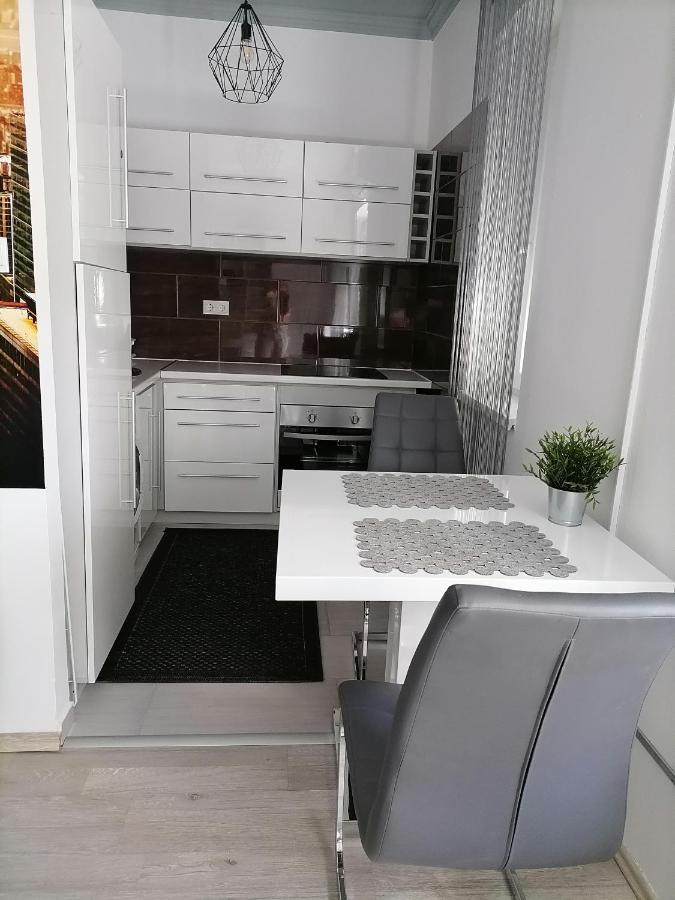 Merey Apartment Сегед Экстерьер фото